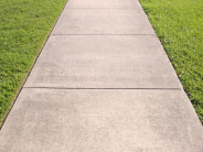 Image of an example safe sidewalk
